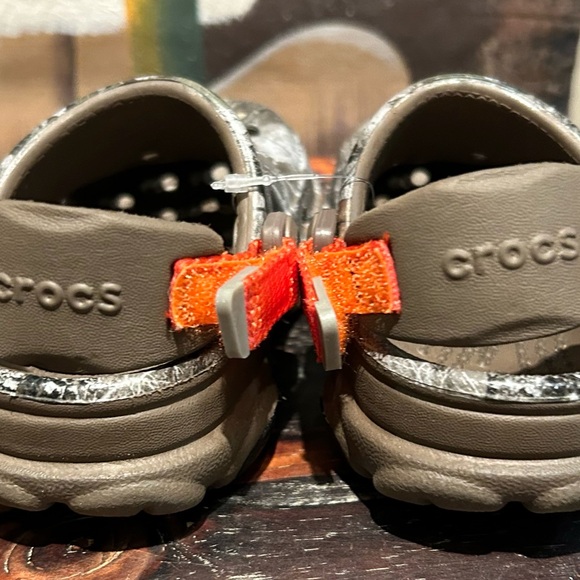 Boys infant toddler size 5  all terrain real tree crocs - Picture 5 of 8